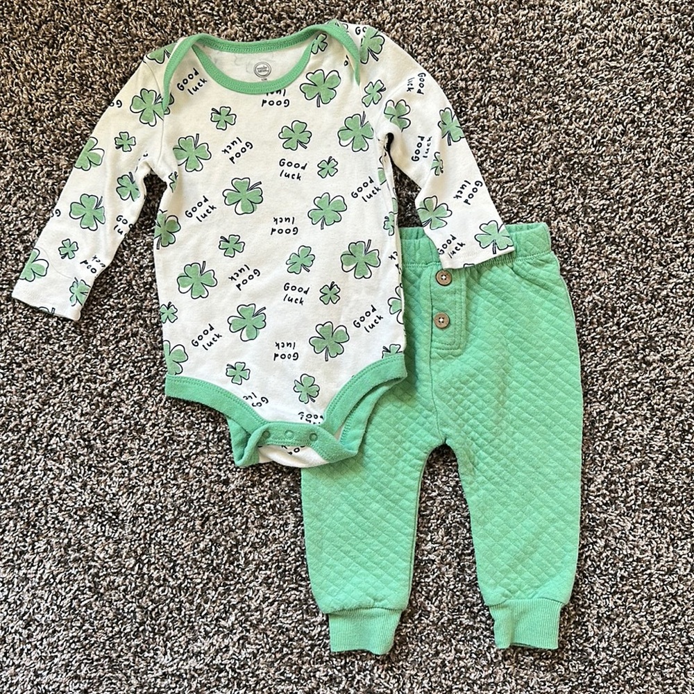 Lucky charm outfit